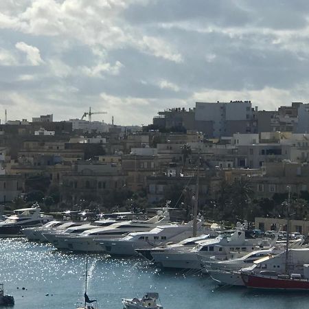 Sir William Strand Apartment Gzira Exterior photo