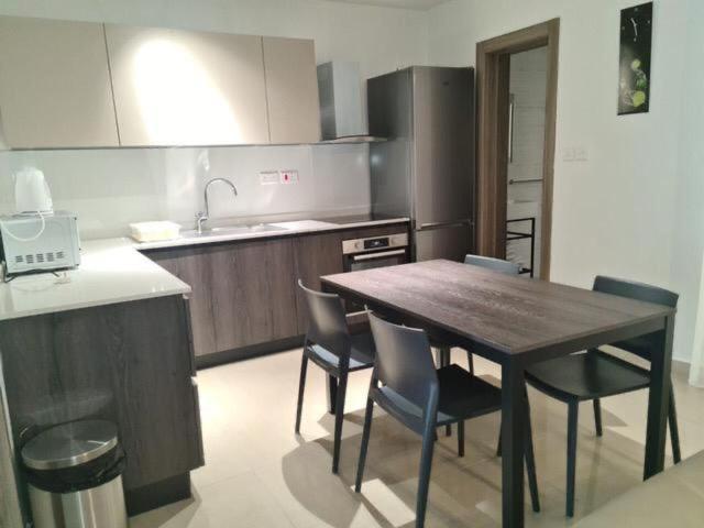 Sir William Strand Apartment Gzira Exterior photo